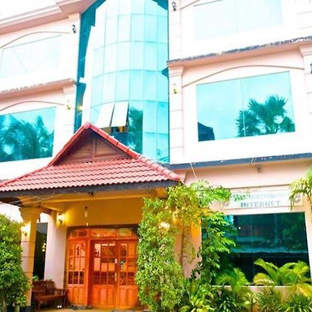 Green Park Village Guesthouse Сіємреап Екстер'єр фото